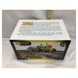 Ertl John Deere 820 Diesel Industrial Toy