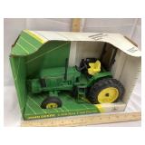 NIB Ertl John Deere 6400 Row Crop 1/16 Scale Toy