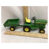 Vintage Ertl John Deere 140