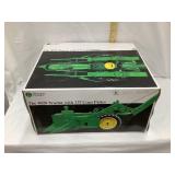 Ertl Precision John Deere 4020 Toy Tractor w/ 237