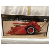 Ertl Precision Farmall 560 W/ Corn Picker, 1/16