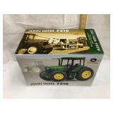 Ertl John Deere 7510 Toy Tractor, 2001 Show, NIB,