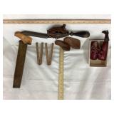 Flat Of Primitives, Incl. Wood Shoe Forms