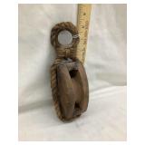 Early Wooden Pulley w/ Rope Frame, approx. 8