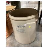 Fort Dodge Stoneware 6 Gal. Crock