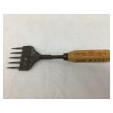 Alaska Freezer Co. Vintage Adv. Ice Pick, 9"L