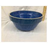Ruckles/White Hall Stoneware Bowl w/ Sawtooth