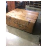 Large Coffee table OLD Crate, Erin Ontario