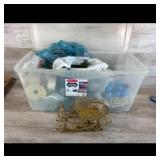 Rubbermaid Tote w Holiday Decor