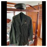 US Marine Corps Uniform Jacket and Cap