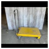 CENTRAL HYDRAULICS Hydraulic Lift Table 94622