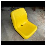 ProParts Universal Utility Seat 055927