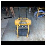 DeWalt D55146 Electric Portable Compressor