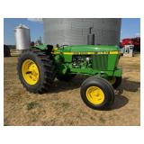 John Deere 2640 Tractor John Deere 2640 Tractor