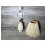 1940ï¿½s Aladdin Alacite (Uranium Glass) Electric