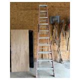 10 ft Fiberglass Step Ladder