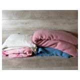 (4) Blankets