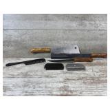 Set Of 3 Knifes and 3 Combs