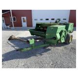 John Deere 338 Baler