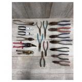 Assorted Pliers Set