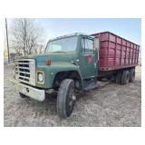 1979 International F1924 Grain Truck