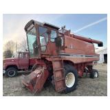 International 1460 Combine