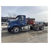 2007 Freightliner Columbia Day Cab Semi
