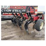 Unverferth toolbar subsoiler