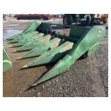 John Deere 643 Corn Head