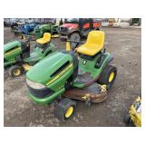 John Deere LA145 Riding Mower