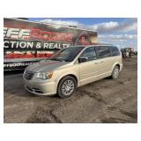 2013 Chrysler Town and Country