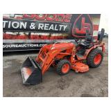 Kubota B2620 Loader Tractor