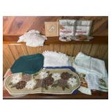 Floral Table Runner Set