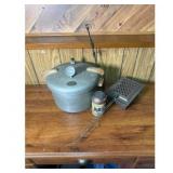 Vintage Gray Pressure Cooker Set