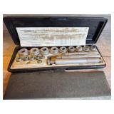 Bushing remover and replacing set