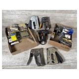 Staple guns with staples