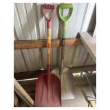 Scoop shovels
