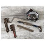 Skilsaw 7 1/4" circular saw, vintage nail puller