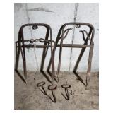 Hay Harpoon Forks, Hooks