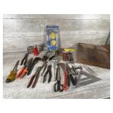 Clamps, saw, t-square pliers