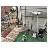 Miscellaneous garden tools