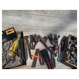 Riveters, nail pullers, sockets