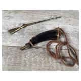 Gun powder holder, gun