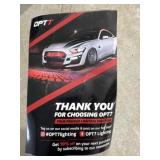 Opt7 car under light