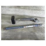 Carpet kicker, long arm