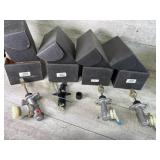 Clutch mast cylinders