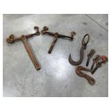 Chain Binders, Hooks