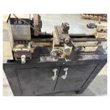 Belt drive bench lathe