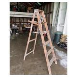 6 ft Wood Step Ladder