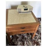 Table and Bose radio